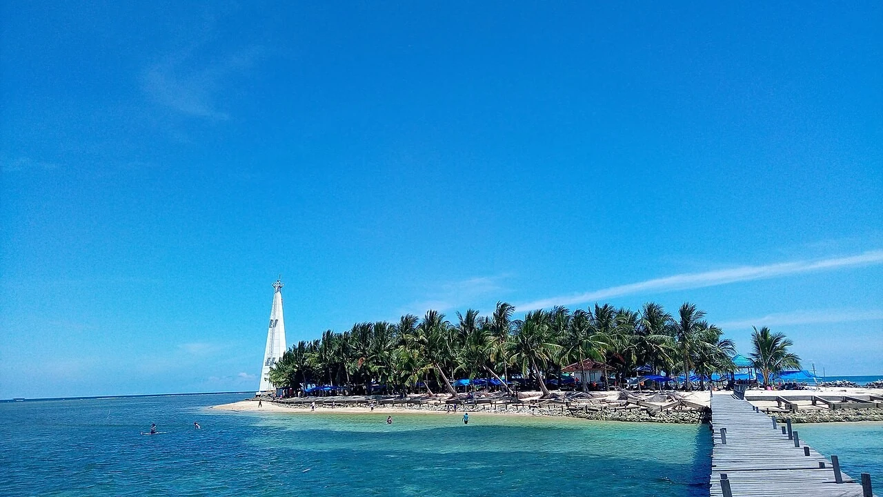 Pulau Beras Basah dari jeti.